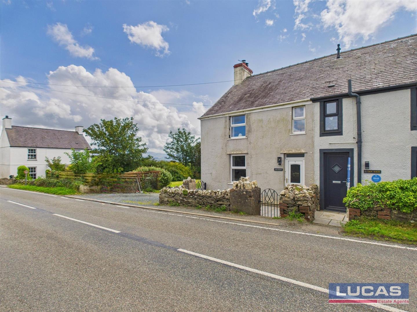 Tan Rhiw, Penmynydd, Llanfairpwll
